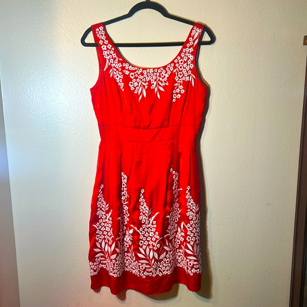 Antonio Melani Red Fit & Flare A-Line Scoop Neck Dress White Flower Embroidery 4